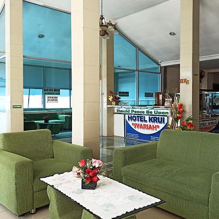 Oyo 2611 Hotel Krui Syariah מראה חיצוני תמונה