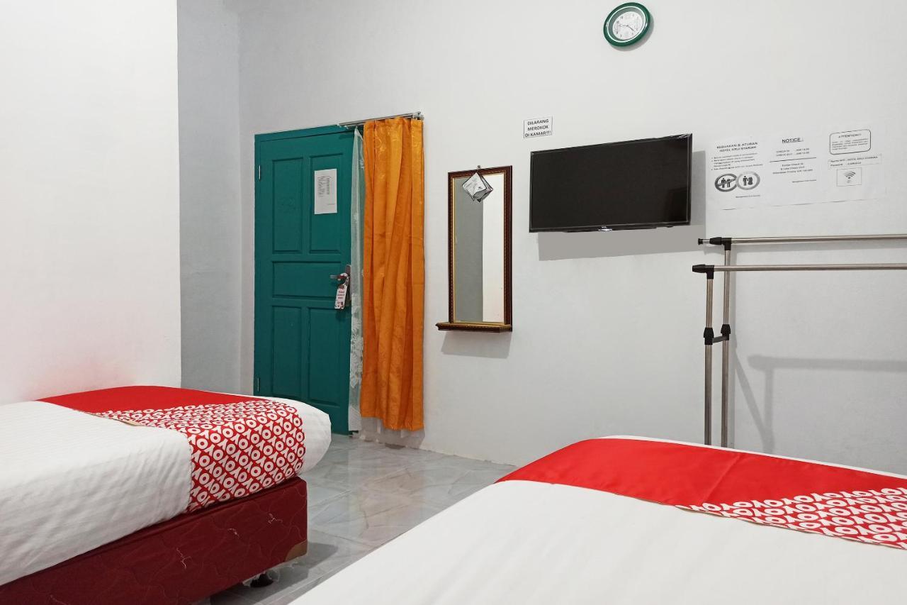 Oyo 2611 Hotel Krui Syariah מראה חיצוני תמונה