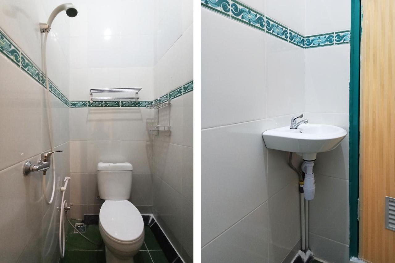 Oyo 2611 Hotel Krui Syariah מראה חיצוני תמונה